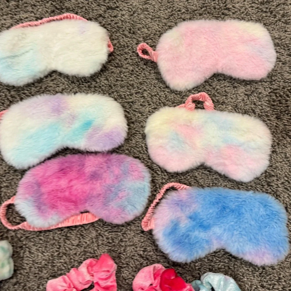Spa Birthday party favors- headband, scrunchie and eye mask, enough for 5 kids - Picture 2 of 5